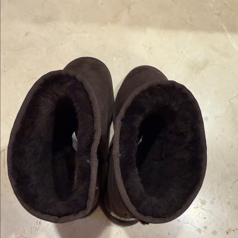 UGG Dark Brown Shearling Boots (BRAND NEW) - Picture 6 of 6